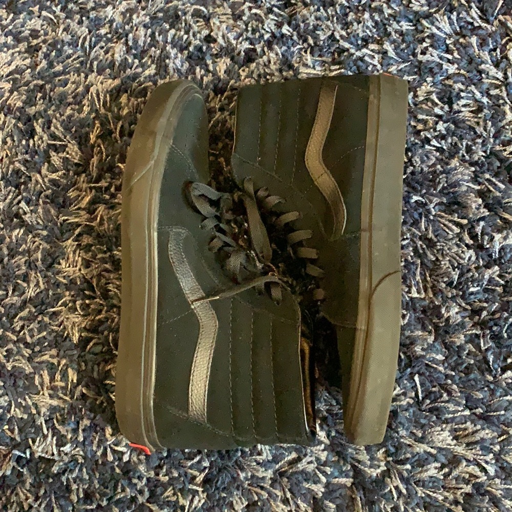 LIKE NEW! HIGHTOP VANS 11.5